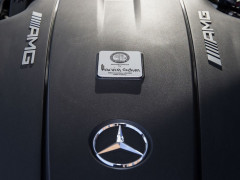 Mercedes Benz AMG GT-R